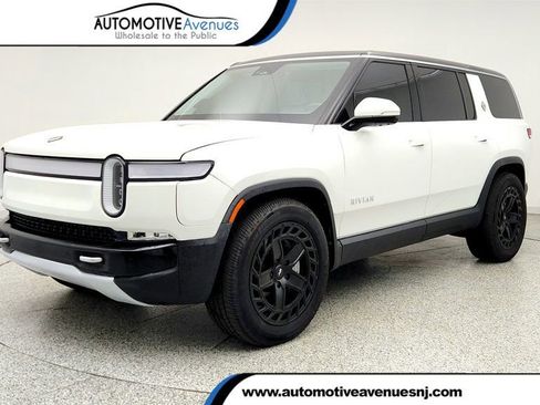 Used 2024 Rivian R1S Adventure AWD/4WD image 1
