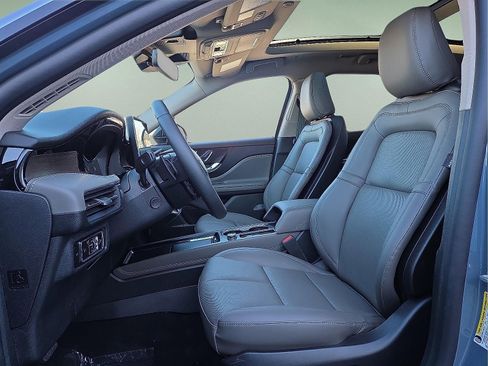 New 2026 Lincoln Corsair Reserve w/ Towing Package image 15