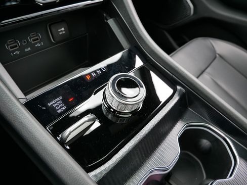 New 2026 Jeep Grand Cherokee L Limited image 16