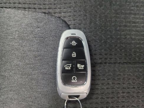 Used 2023 Hyundai Santa Fe SEL image 32