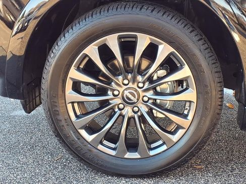 Used 2024 Nissan Armada Platinum w/ Captain's Chairs Package image 11