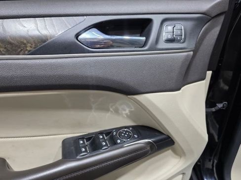Used 2017 Lincoln MKC Reserve w/ Lincoln MKC Climate Package AWD/4WD image 8