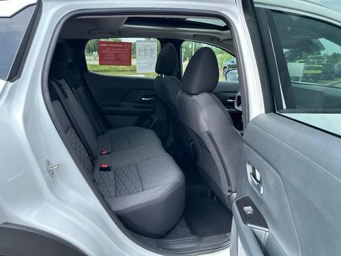 Used 2026 Nissan Kicks SV w/ SV Premium Package AWD/4WD image 19