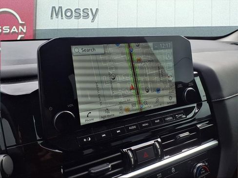 New 2025 Nissan Pathfinder SL image 15