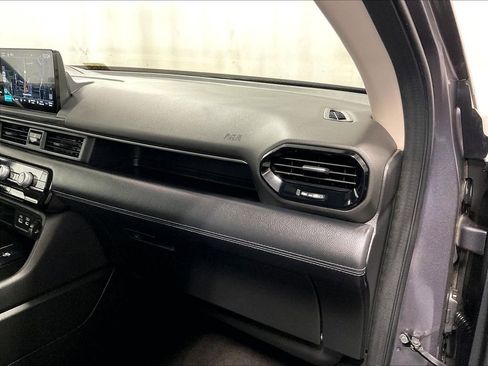 Used 2023 Honda Pilot Touring image 13