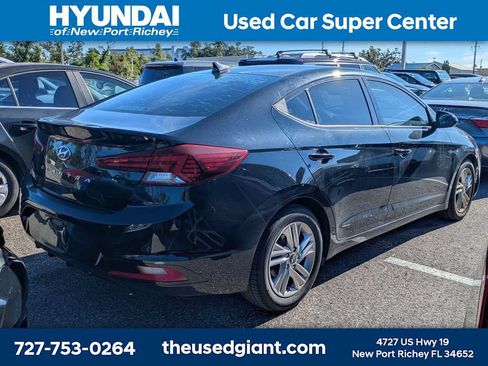 Used 2019 Hyundai Elantra SEL FWD image 2