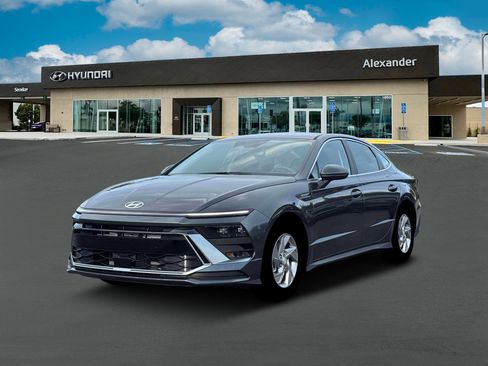 New 2026 Hyundai Sonata SE image 1
