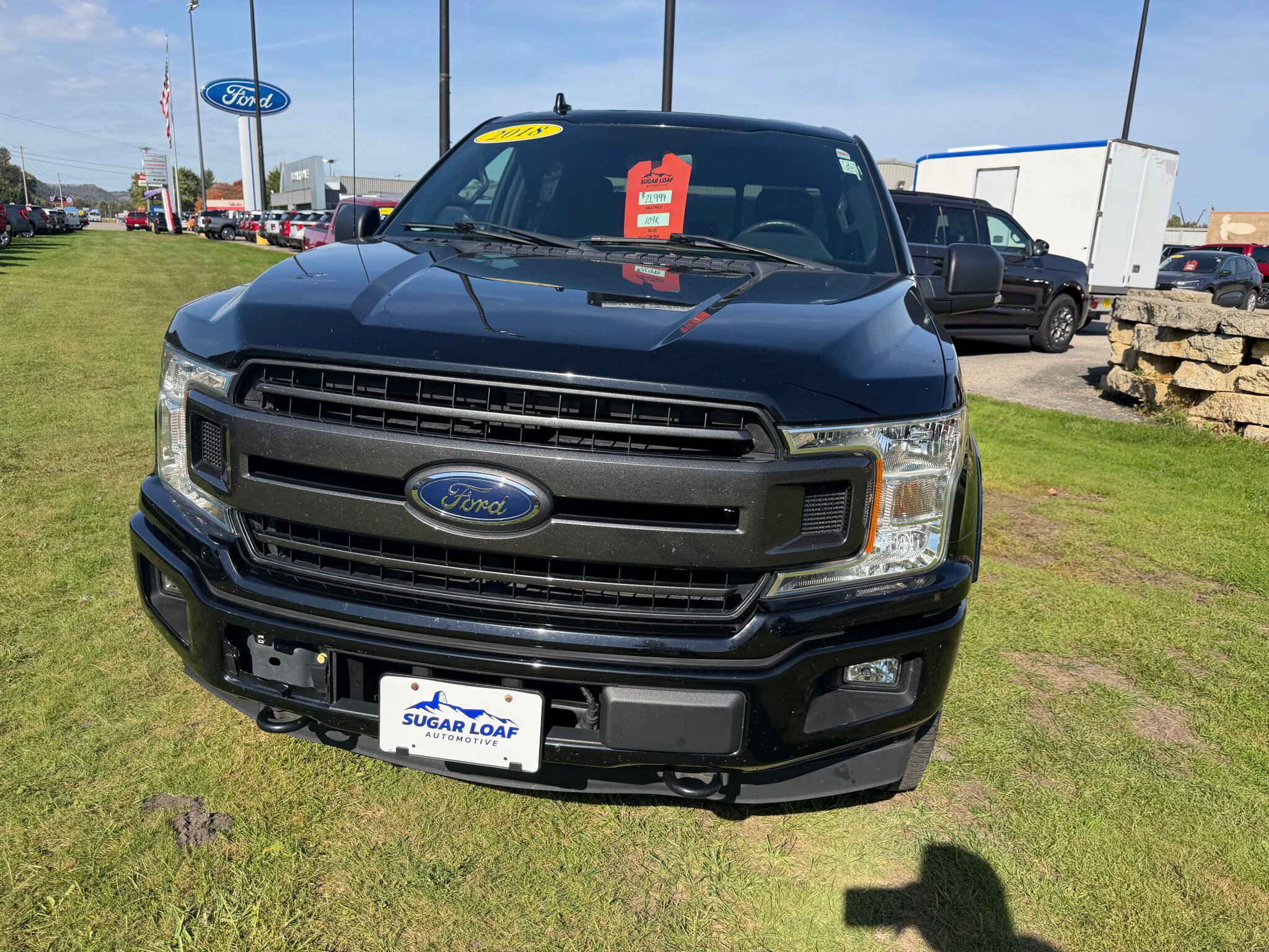 Used 2018 Ford F150 XLT w/ Equipment Group 302A Luxury AWD/4WD image 2