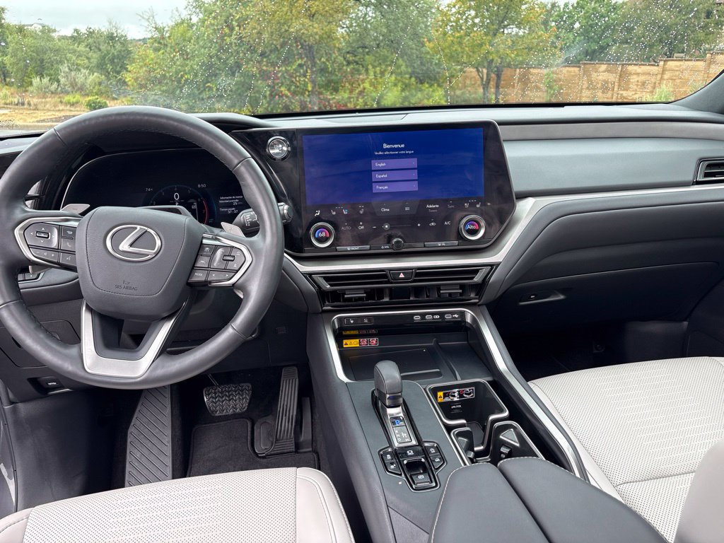 Used 2024 Lexus TX 350 AWD w/ Captains Chair Package image 18