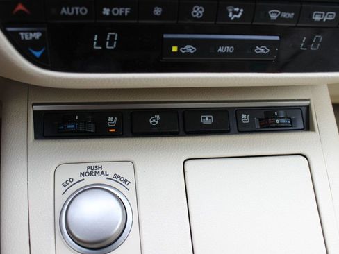 Used 2015 Lexus ES 350 w/ Luxury Package FWD image 15