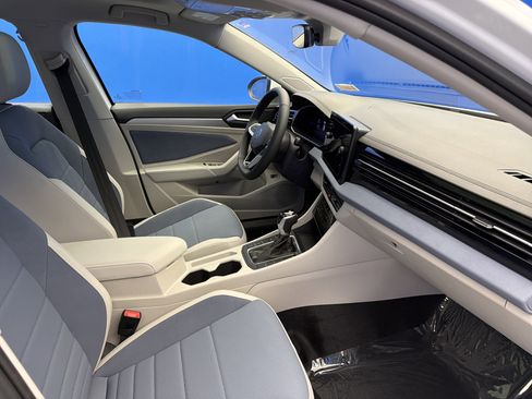 New 2026 Volkswagen Jetta SE image 24