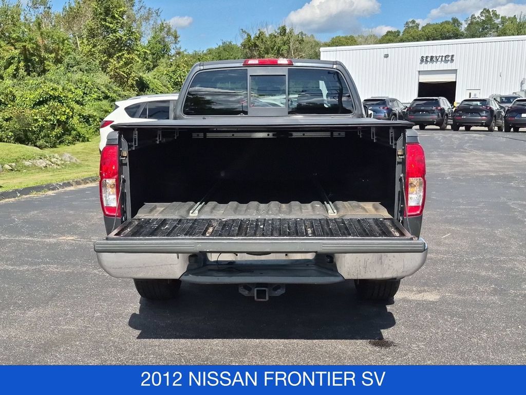 Used 2012 Nissan Frontier SV w/ SV Premium Utility Pkg AWD/4WD image 27