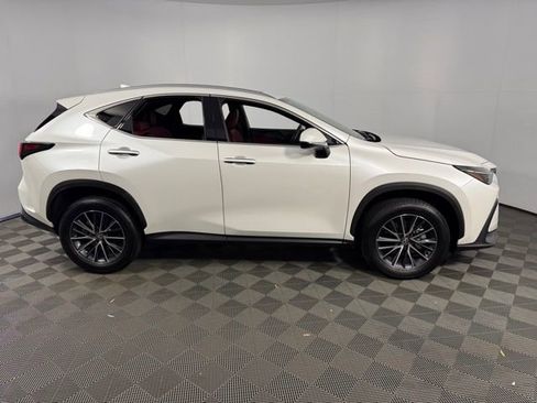 Used 2024 Lexus NX 250 FWD w/ Premium Package image 9