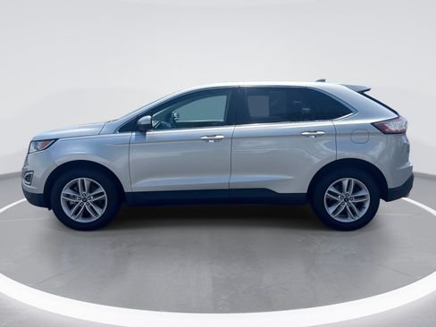 Used 2018 Ford Edge SEL w/ Ford Safe & Smart Package FWD image 7