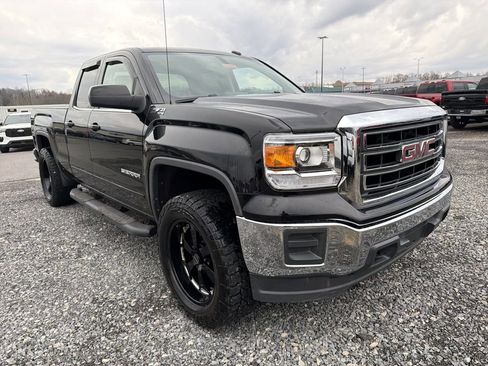 Used 2014 GMC Sierra 1500 SLE w/ Suspension Package, Off-Road image 3