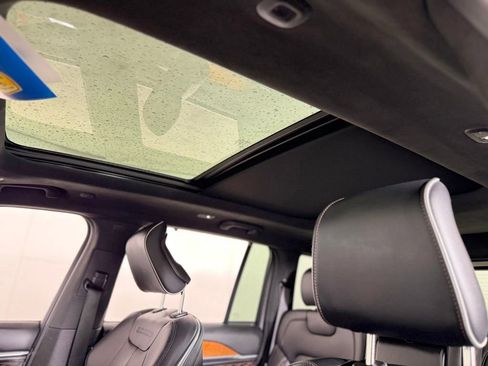 Used 2022 Jeep Grand Cherokee Summit AWD/4WD image 27