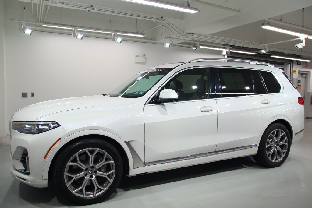 Used 2019 BMW X7 xDrive40i w/ Premium Package AWD/4WD image 3
