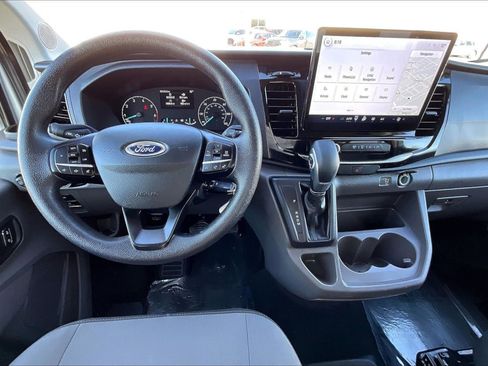 Used 2023 Ford Transit 350 XLT image 5