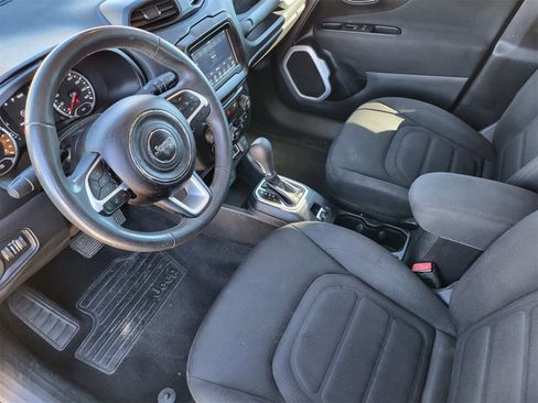 Used 2020 Jeep Renegade Latitude image 13