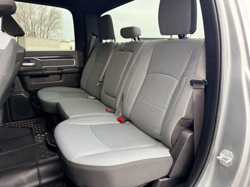 Used 2021 RAM 2500 Big Horn w/ Level 1 Equipment Group image 26