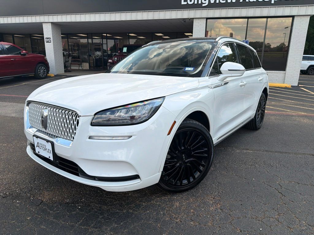 Used 2022 Lincoln Corsair Reserve w/ Luxury Package AWD/4WD image 1