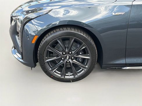 New 2026 Cadillac CT5 V RWD image 39