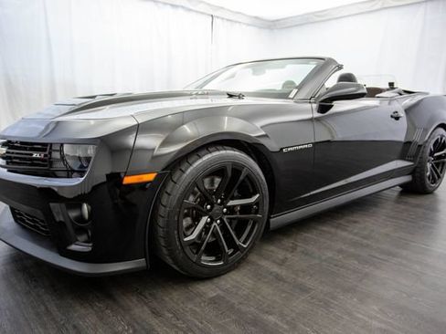 Used 2014 Chevrolet Camaro ZL1 RWD image 25