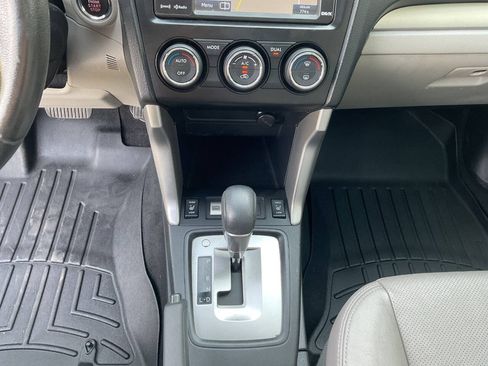 Used 2014 Subaru Forester 2.5i Touring AWD/4WD image 22