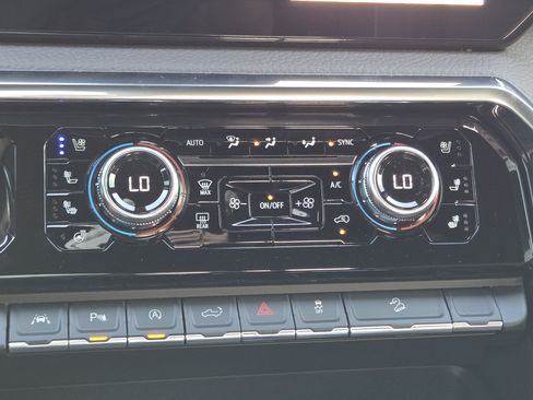 New 2026 GMC Sierra 1500 Denali AWD/4WD image 34