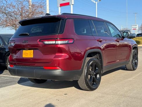 Used 2023 Jeep Grand Cherokee L Laredo AWD/4WD image 3