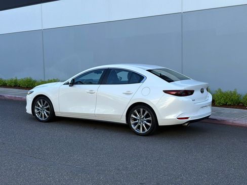 Used 2021 MAZDA MAZDA3 s FWD image 4