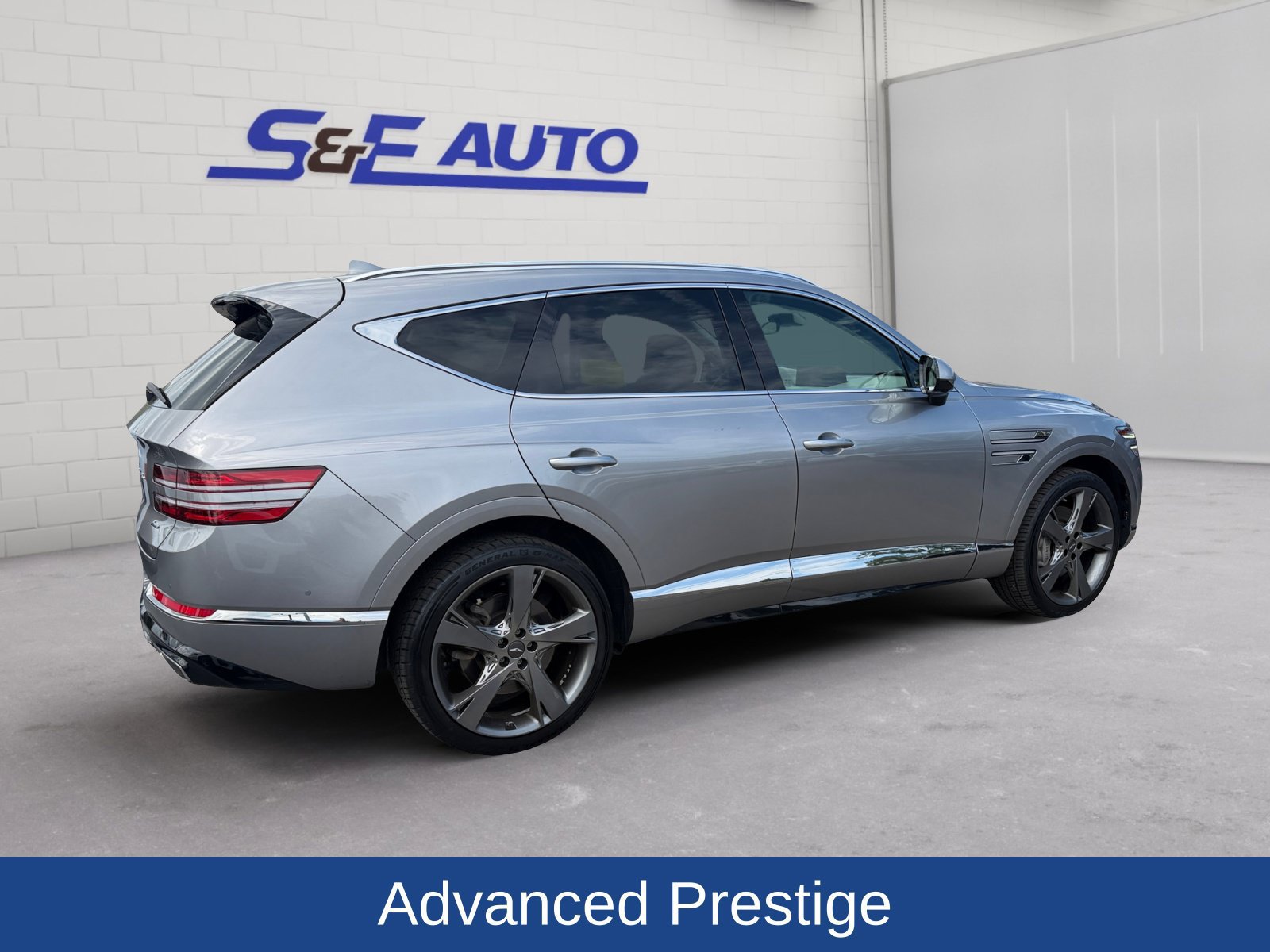 Used 2022 Genesis GV80 2.5T w/ Prestige Package 04 AWD/4WD image 4