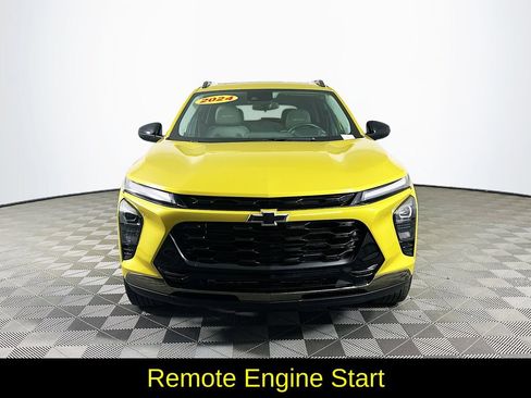 Used 2024 Chevrolet Trax ACTIV w/ Sunroof Package image 4