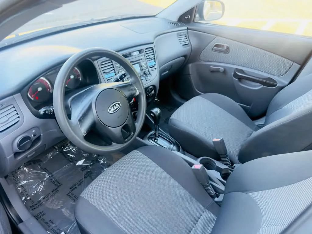 Used 2011 Kia Rio LX FWD image 8