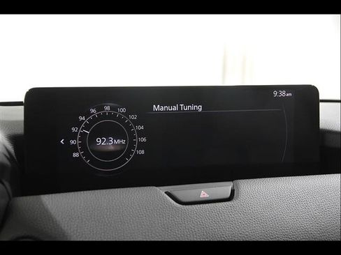 Certified 2025 MAZDA CX-70 Plug-In Hybrid w/ Premium Pkg AWD/4WD image 12