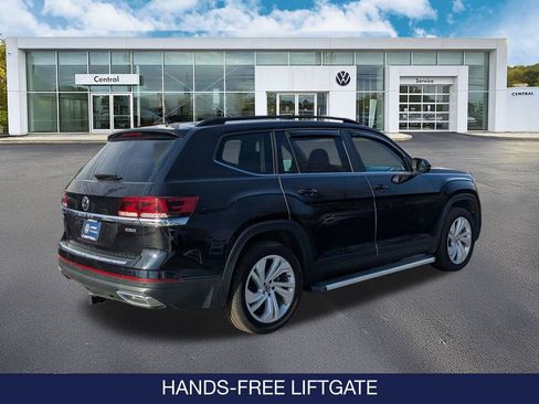 Certified 2021 Volkswagen Atlas SE image 8