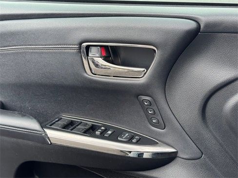Used 2016 Toyota Avalon XLE Premium image 17