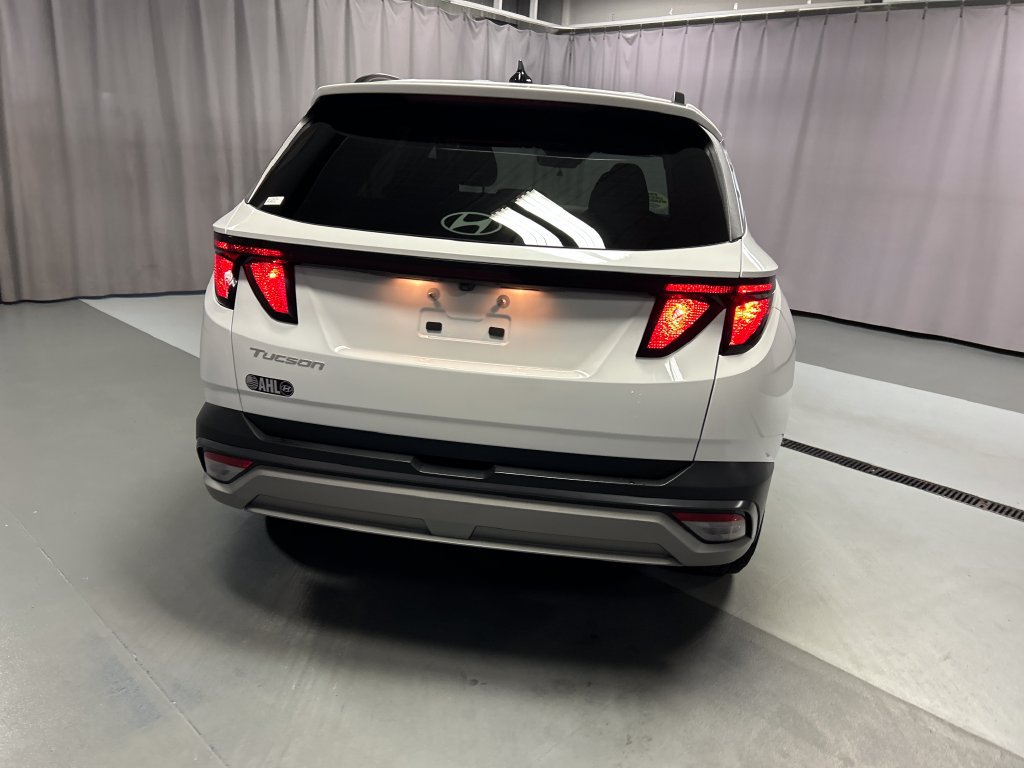 Used 2025 Hyundai Tucson SEL FWD image 6