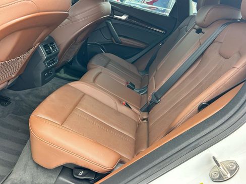 Used 2020 Audi Q5 2.0T Premium Plus w/ Premium Plus Package AWD/4WD image 12
