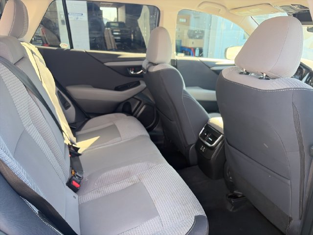 Used 2023 Subaru Outback Premium AWD/4WD image 31