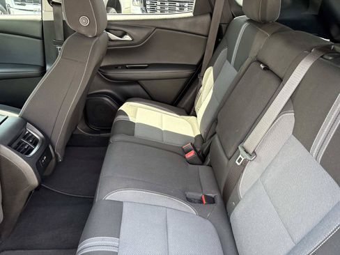 Used 2023 Chevrolet Blazer LT w/ Convenience Package FWD image 32