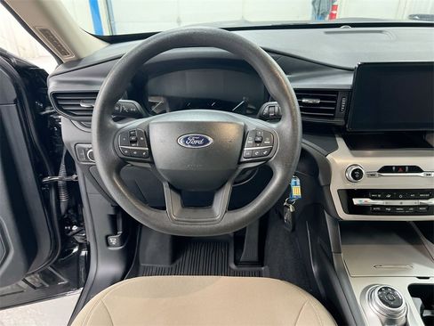 Used 2023 Ford Explorer 4WD image 19