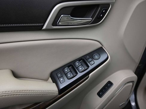 Used 2018 GMC Yukon XL Denali w/ Denali Ultimate Package image 10