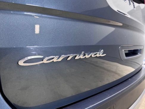 Used 2022 Kia Carnival SX FWD image 36