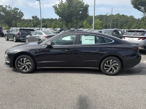 New 2026 Hyundai Sonata Blue FWD image 4