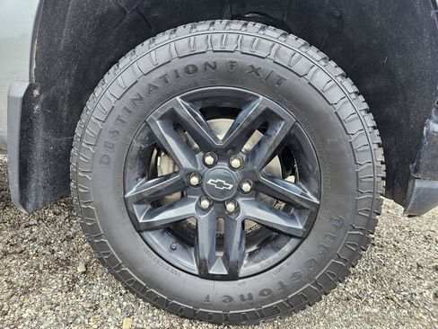 Used 2021 Chevrolet Silverado 1500 LT Trail Boss w/ Convenience Package II AWD/4WD image 9