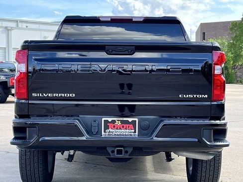 Used 2025 Chevrolet Silverado 1500 Custom image 5
