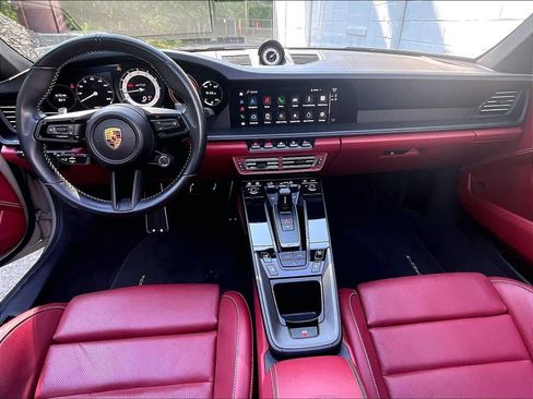 Certified 2022 Porsche 911 Carrera GTS RWD image 18