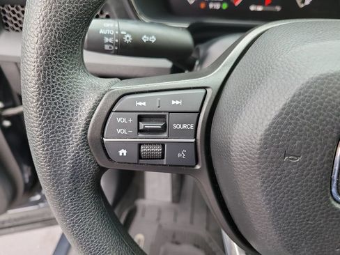 Certified 2025 Honda CR-V EX image 26