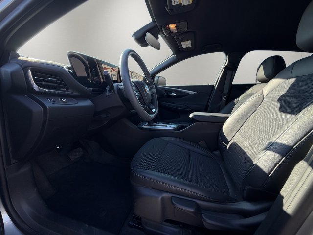 Used 2025 Buick Envista Preferred FWD image 9